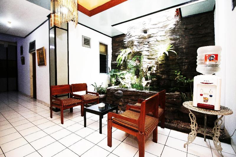 Hotel Familie Ayu Garut - Lobi