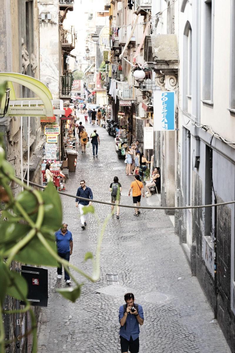 Napoli Napoli - Genel
