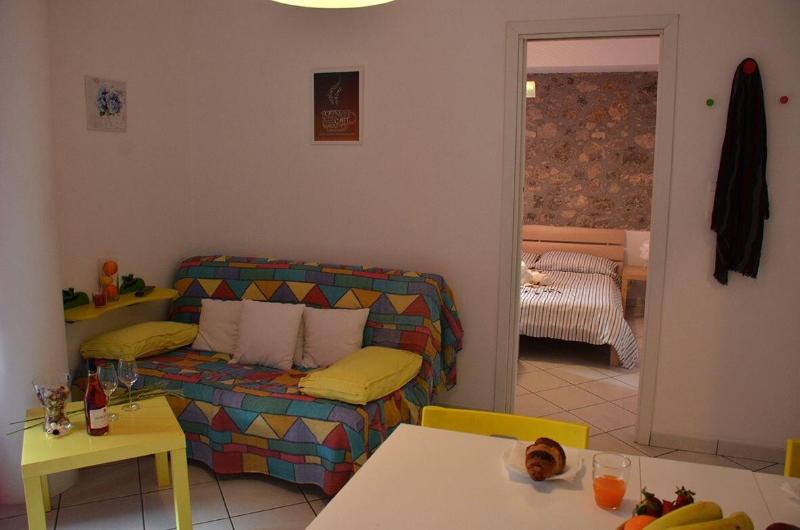Casa Aurora - Oda