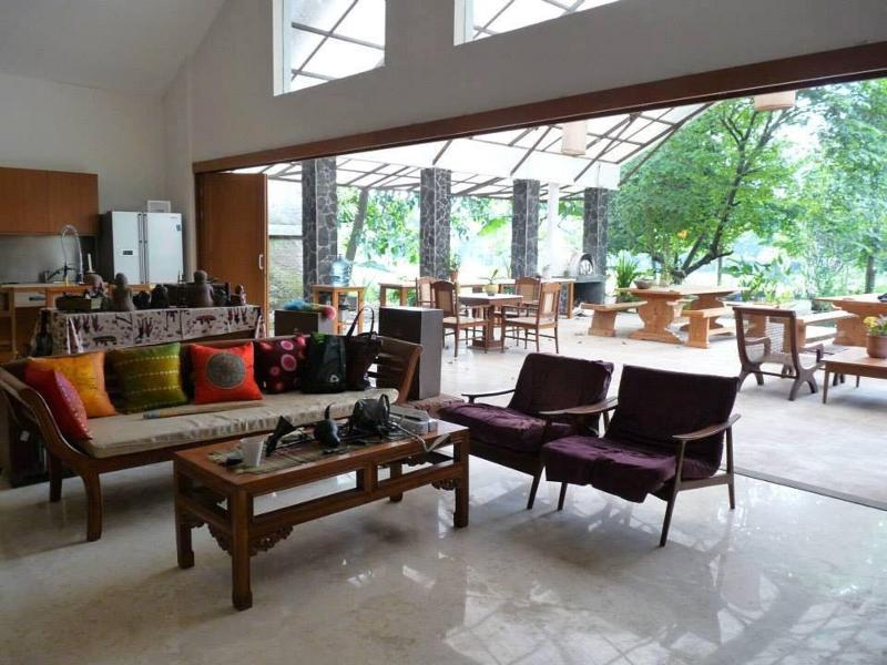 Ronia Mountain Villa Lembang - Lobi