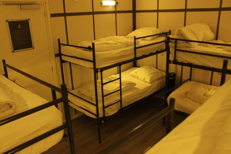 The Golden Stork - Hostel - Oda