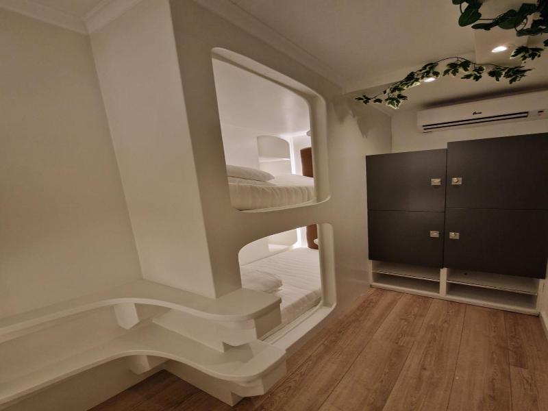 The Golden Stork - Hostel - Oda