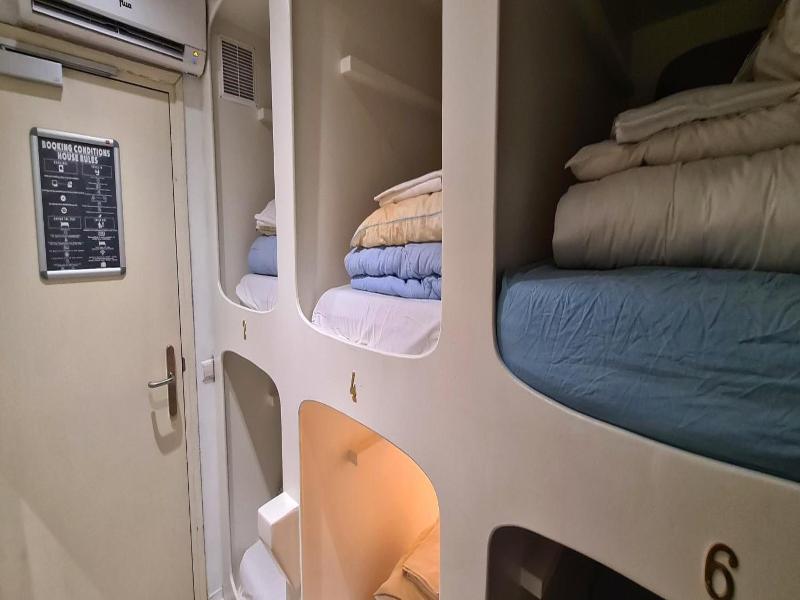 The Golden Stork - Hostel - Oda