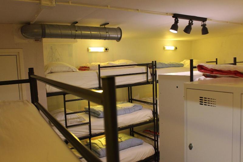 The Golden Stork - Hostel - Oda