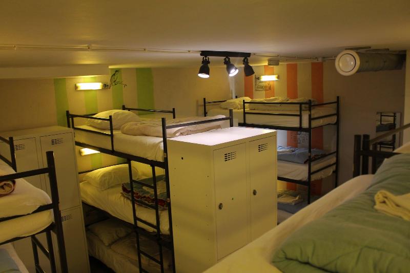 The Golden Stork - Hostel - Oda