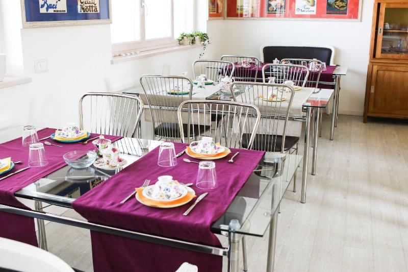 Nuova Opera Rooms - Restoran