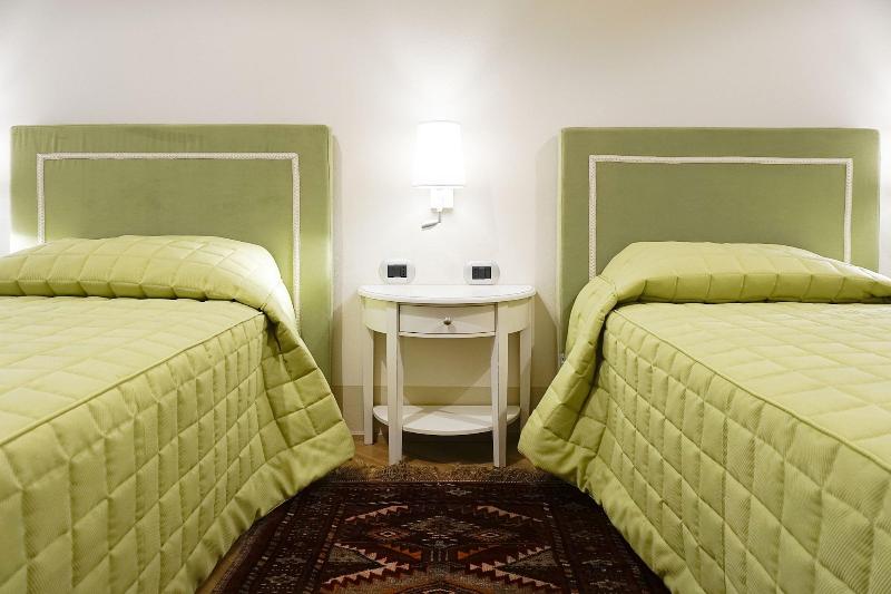 Casa Isolani Piazza Maggiore 1.0 - Oda