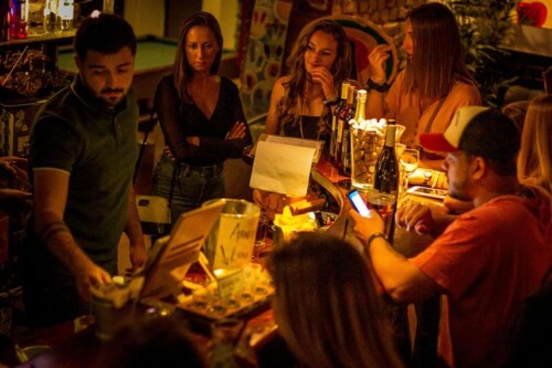 Queen Hostel - Bar