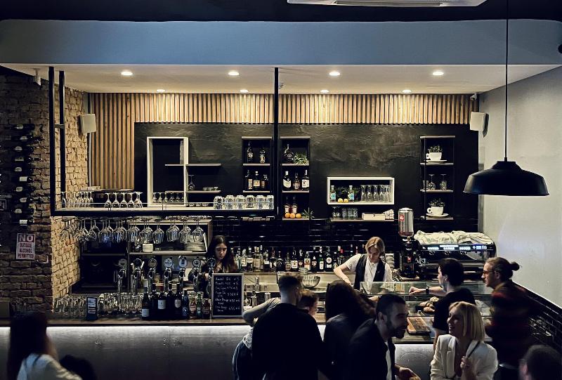 Queen Hostel - Bar