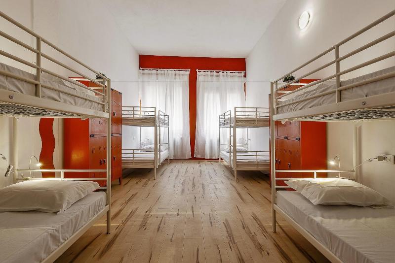 Queen Hostel - Oda