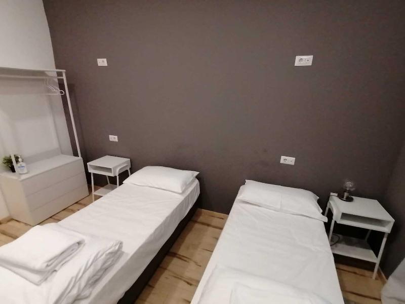 Queen Hostel - Oda