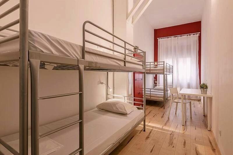 Queen Hostel - Oda