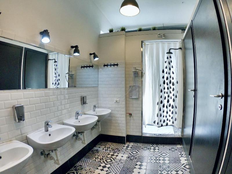 Queen Hostel - Oda