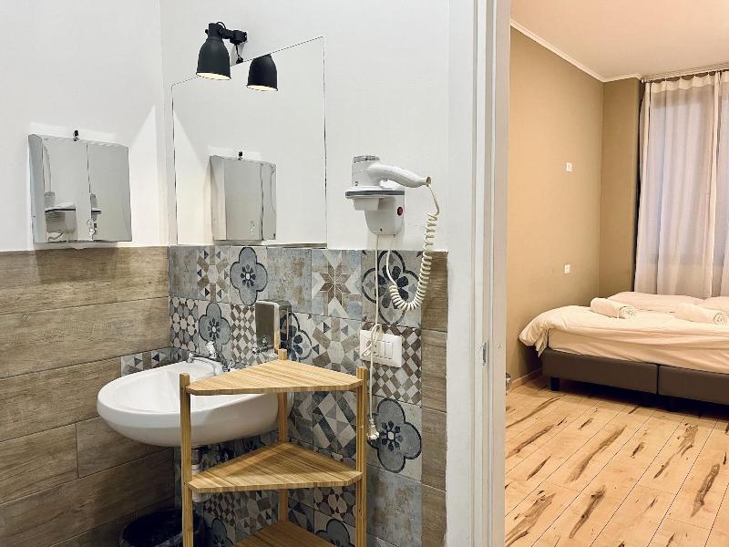 Queen Hostel - Oda