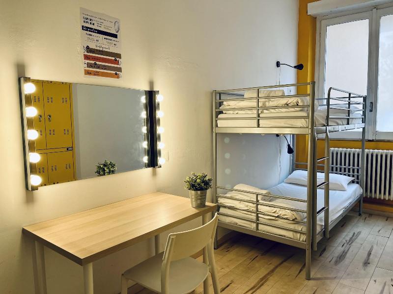Queen Hostel - Oda