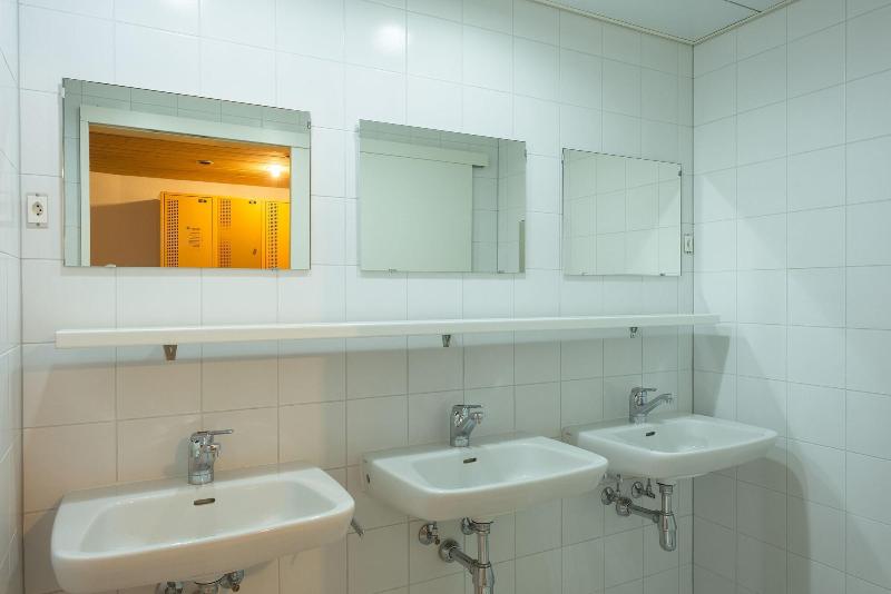 Youth Hostel Montreux - Oda
