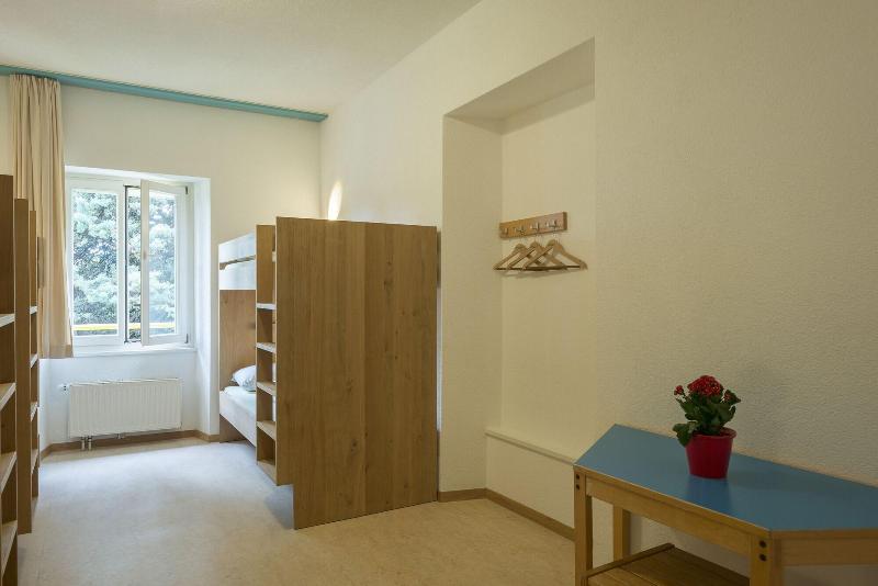 Youth Hostel Montreux - Oda