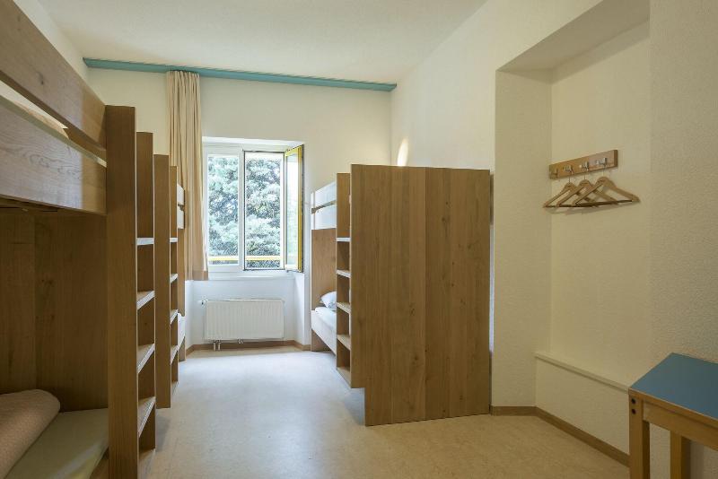 Youth Hostel Montreux - Oda