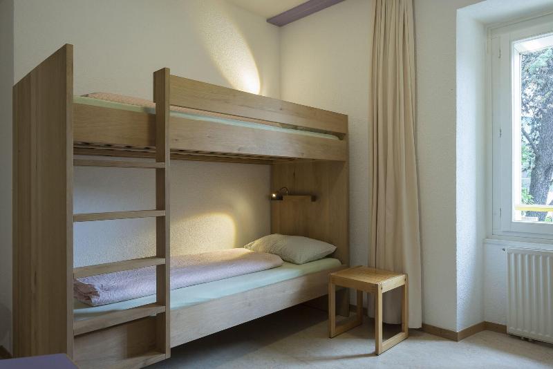 Youth Hostel Montreux - Oda