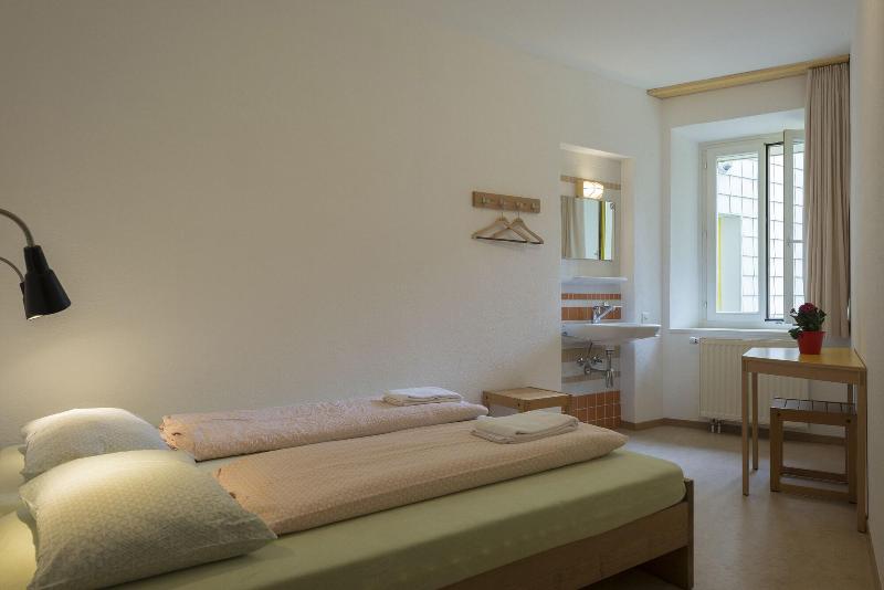 Youth Hostel Montreux - Oda