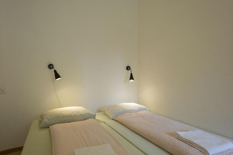 Youth Hostel Montreux - Oda