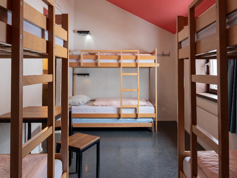 Zermatt Youth Hostel - Oda