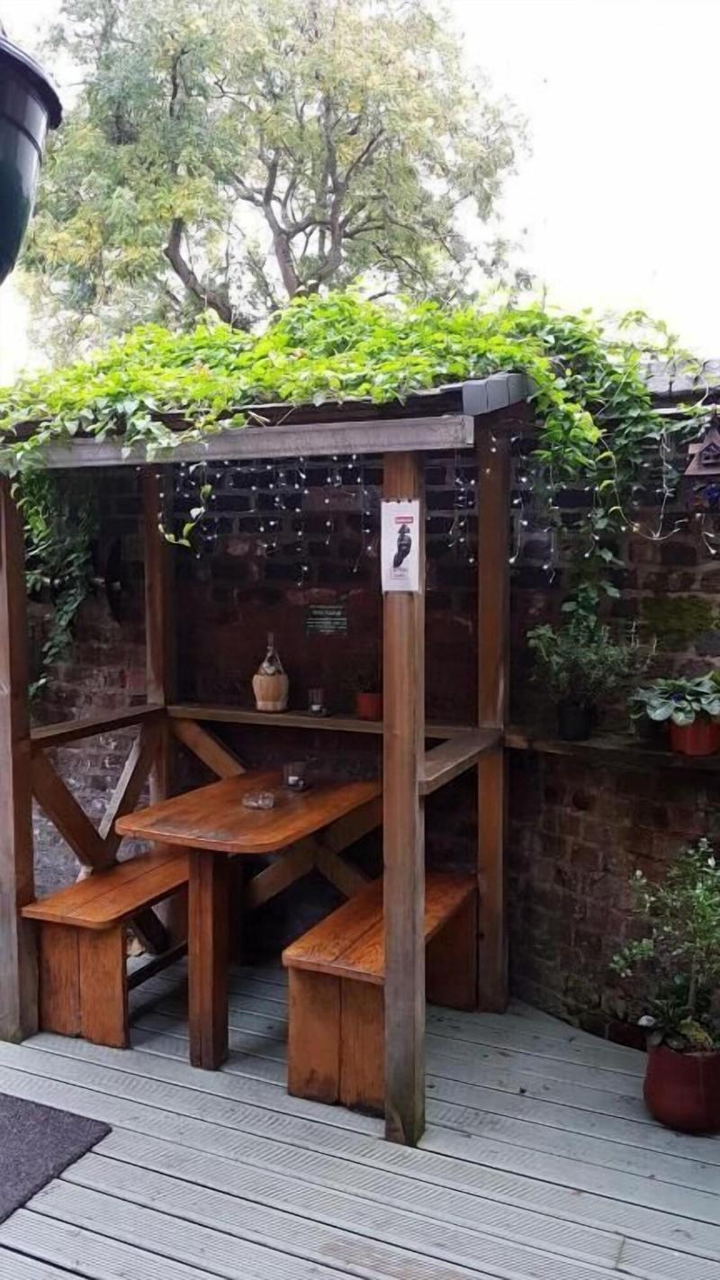 Embassie Backpackers Liverpool - Oda