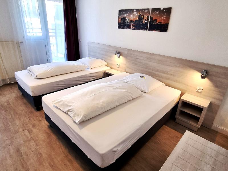 Adler Hotel Frankfurt - Oda