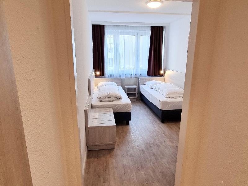 Adler Hotel Frankfurt - Oda