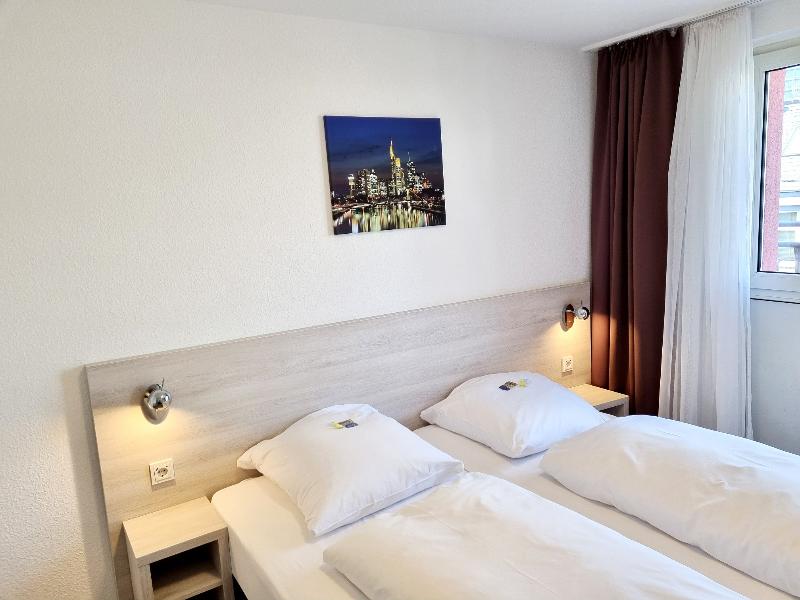 Adler Hotel Frankfurt - Oda