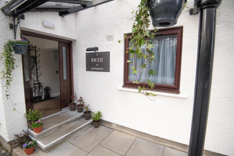 The Skye Inn - Genel
