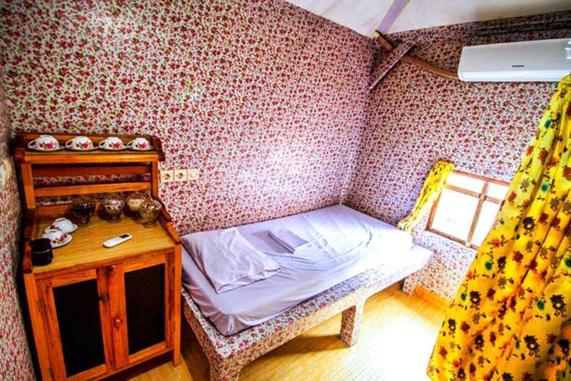 The Rabbit Tree - Hostel - Oda