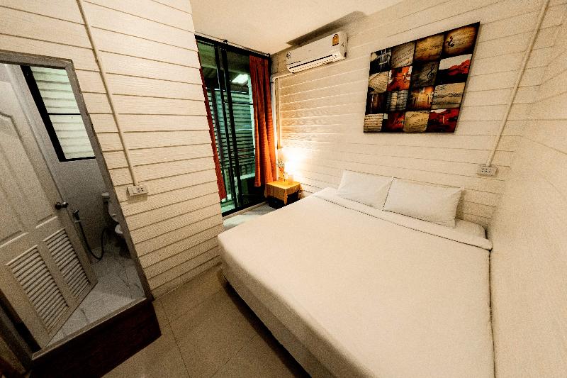 Back Home Backpackers - Hostel - Oda