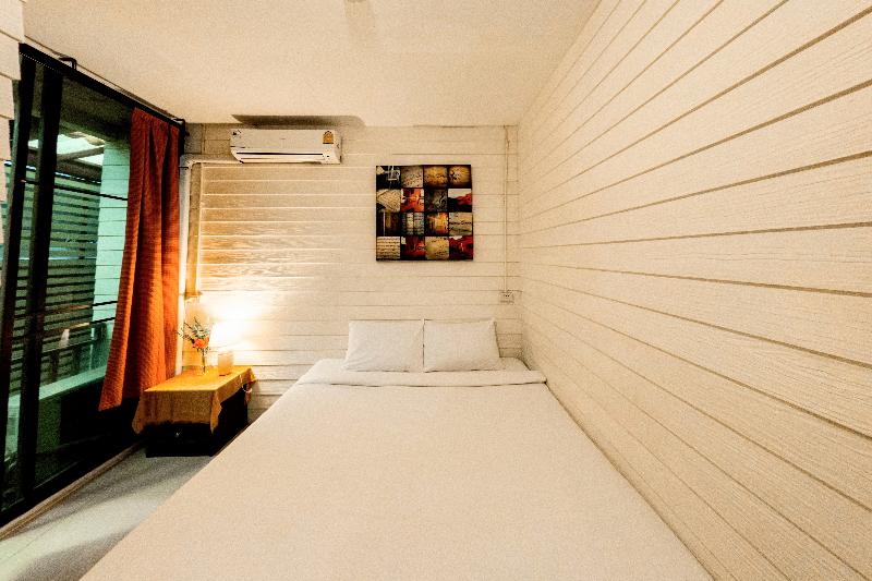 Back Home Backpackers - Hostel - Oda