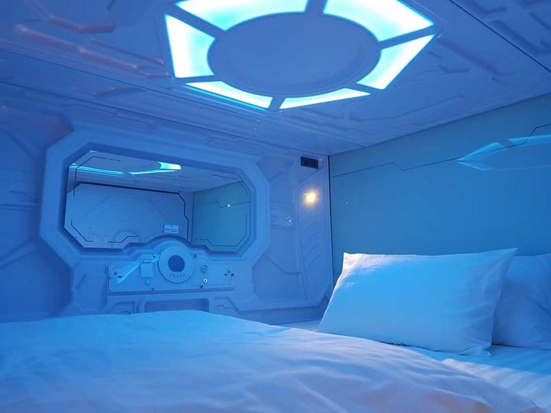 Avagard Capsule Hotel - Suvarnabhumi Airport - Oda