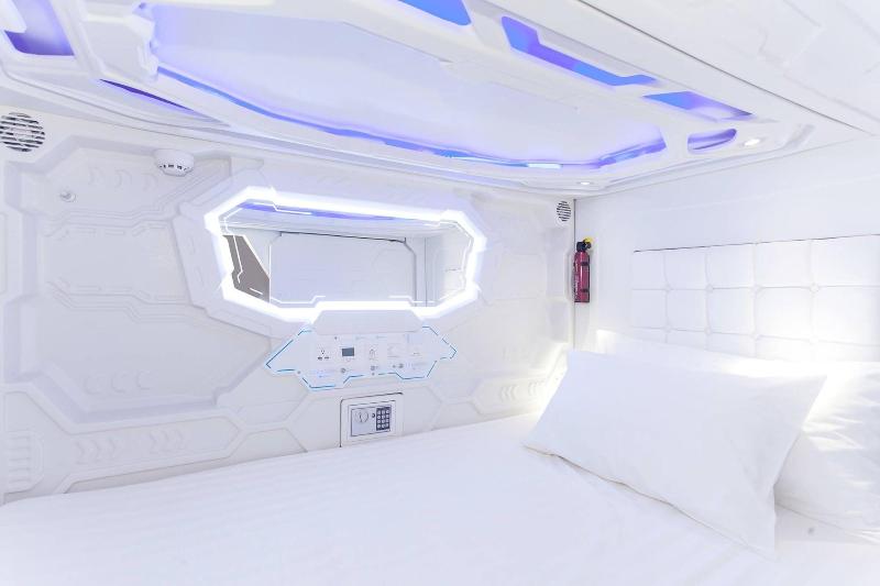 Avagard Capsule Hotel - Suvarnabhumi Airport - Oda