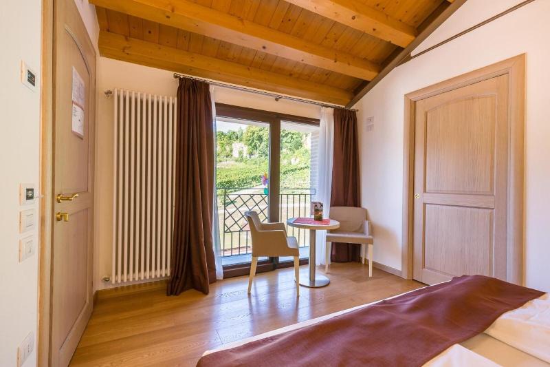 Tenuta Sant'Eufemia - Lobi