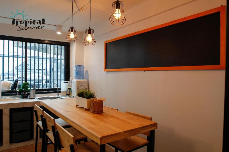 Tropical Summer Hostel - Oda