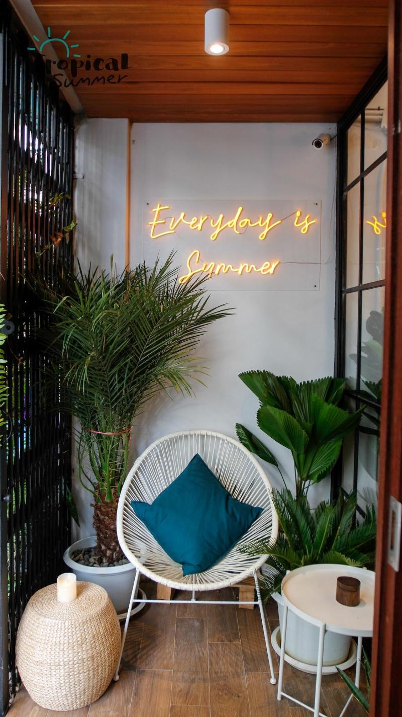 Tropical Summer Hostel - Teras