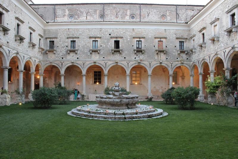 Abbazia Santa Maria Del Bosco - Teras