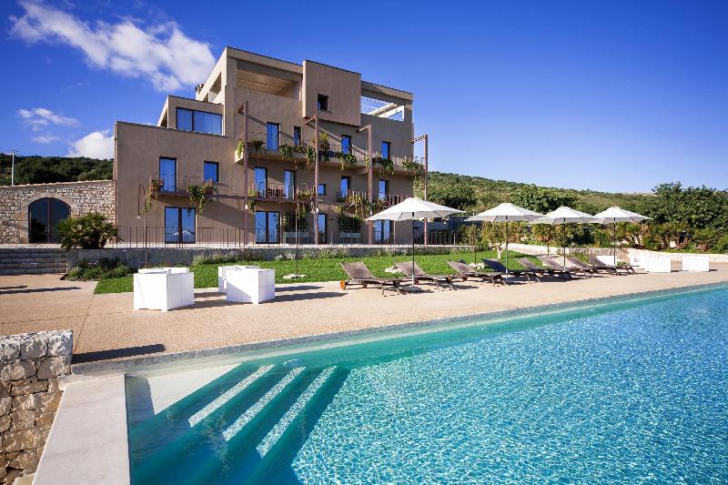 Relais Chiaramonte - Havuz