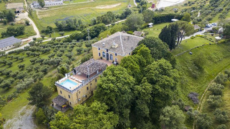 Castello Di Serragiumenta - Genel