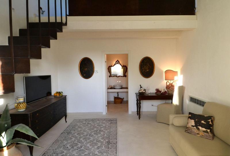 Scilla Maris Charming Suites-Restaurant - Oda