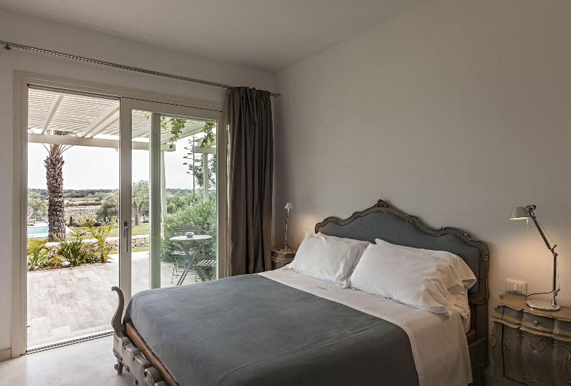 Scilla Maris Charming Suites-Restaurant - Oda