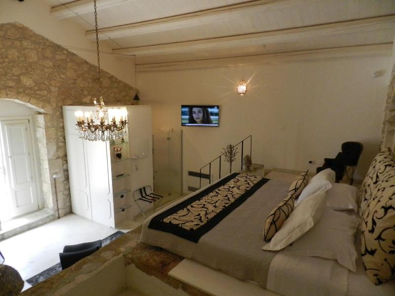 Scilla Maris Charming Suites-Restaurant - Oda