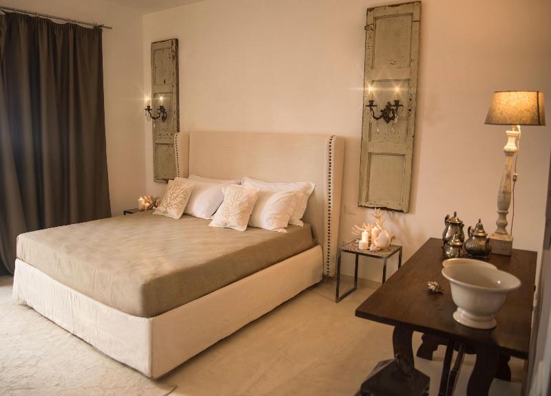 Scilla Maris Charming Suites-Restaurant - Oda