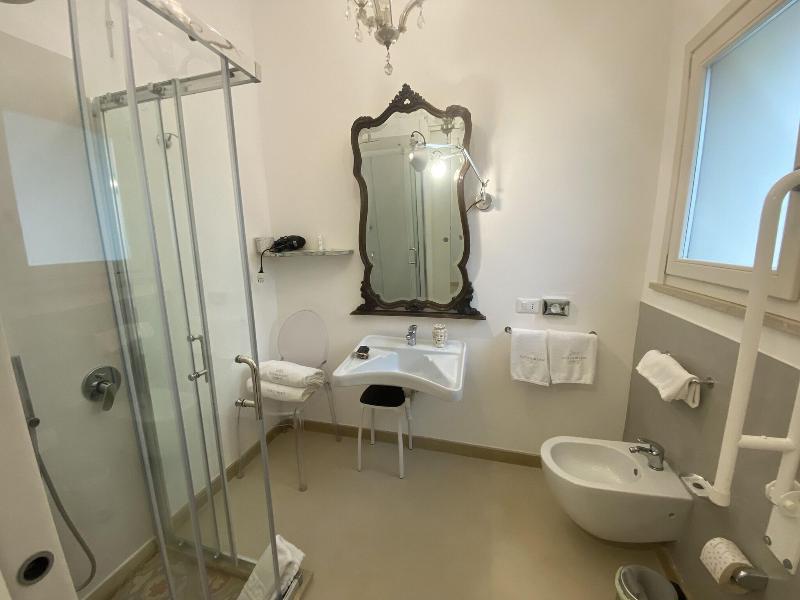 Scilla Maris Charming Suites-Restaurant - Oda
