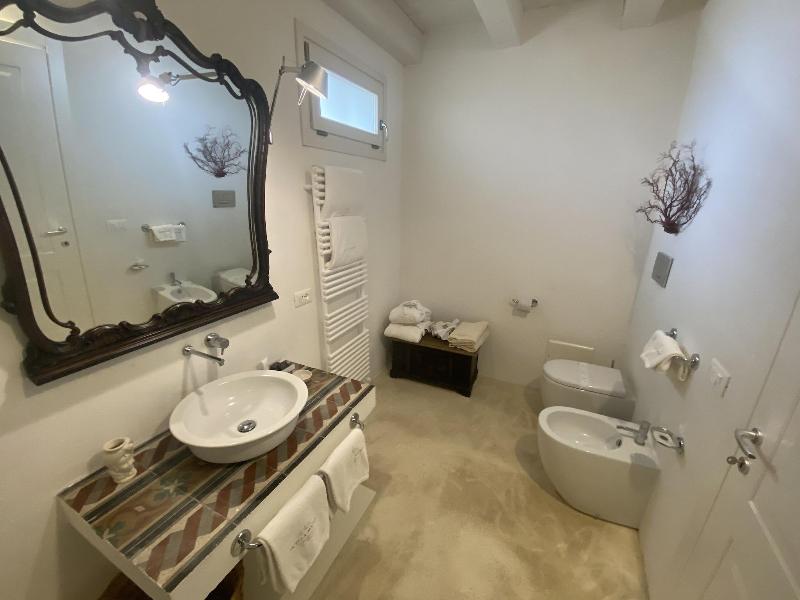 Scilla Maris Charming Suites-Restaurant - Oda