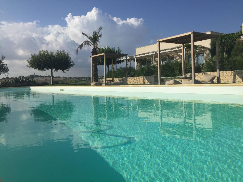 Scilla Maris Charming Suites-Restaurant - Havuz