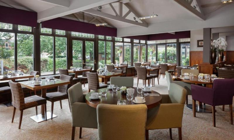 DoubleTree by Hilton Stratford-upon-Avon - Lobi